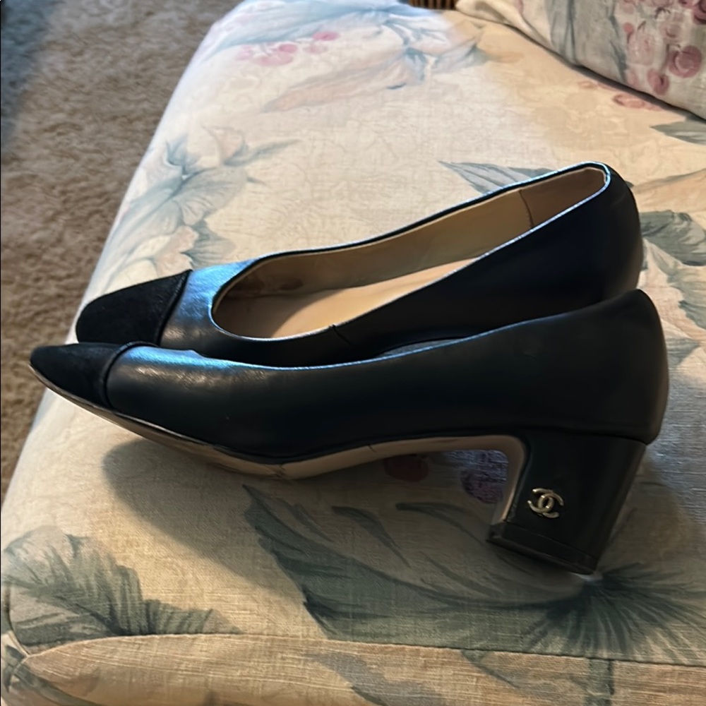 CHANEL Black Leather Heels with Logo Accent
